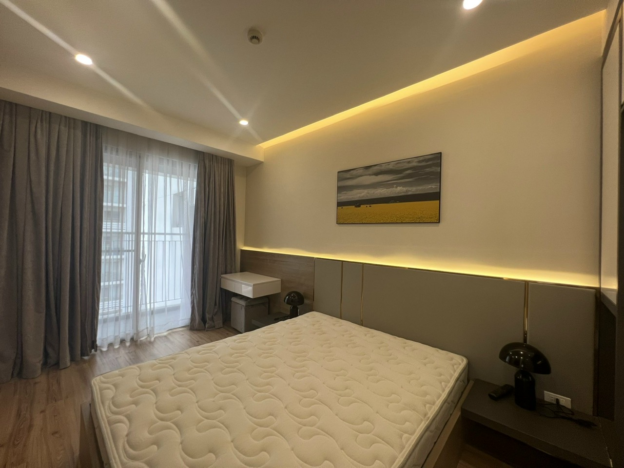 Cần bán nhanh Căn hộ Cao cấp Scenic Valley 1, Phú Mỹ Hưng, Q.7, 103m2, 3PN, 2WC, Cam kết nhà đẹp như hình. Giá chỉ 8.5 tỷ. LH: hotline (Đình Hải) - 7705