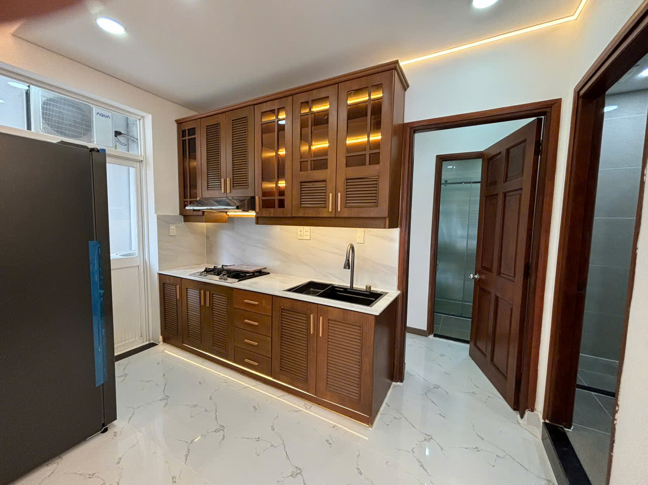 Cần bán nhanh Căn hộ Cao cấp Sky Garden 3, Phú Mỹ Hưng, Q.7, 68 m2, 2PN, 2WC, Nhà mới 100%. Giá chỉ 4.5 tỷ. LH ngay hotline (Đình Hải) - 7717