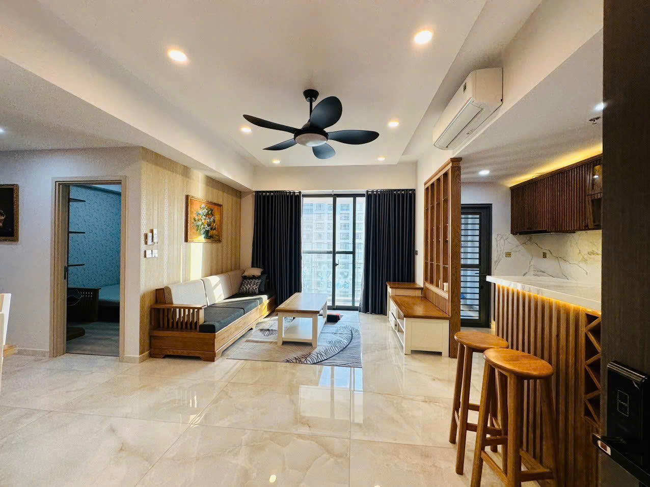 Cho thuê căn hộ 3pn 2wc Ascentina, full nội thất, có ô xe, giá 32 triệu. LH: hotline (Em Nguyên)