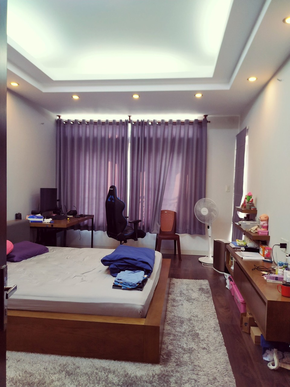 Chỉ còn duy nhất 01 căn đường lớn Phan Khiêm Ich, phú mỹ hưng, quận 7. Thiết kế trệt , lửng , 3 lầu , Đang cho thuê dài hạn, bán giá 36 tỷ. Liên hệ xem nhà ngay: hotline Ngọc Thư ( zalo, viber) - 8165