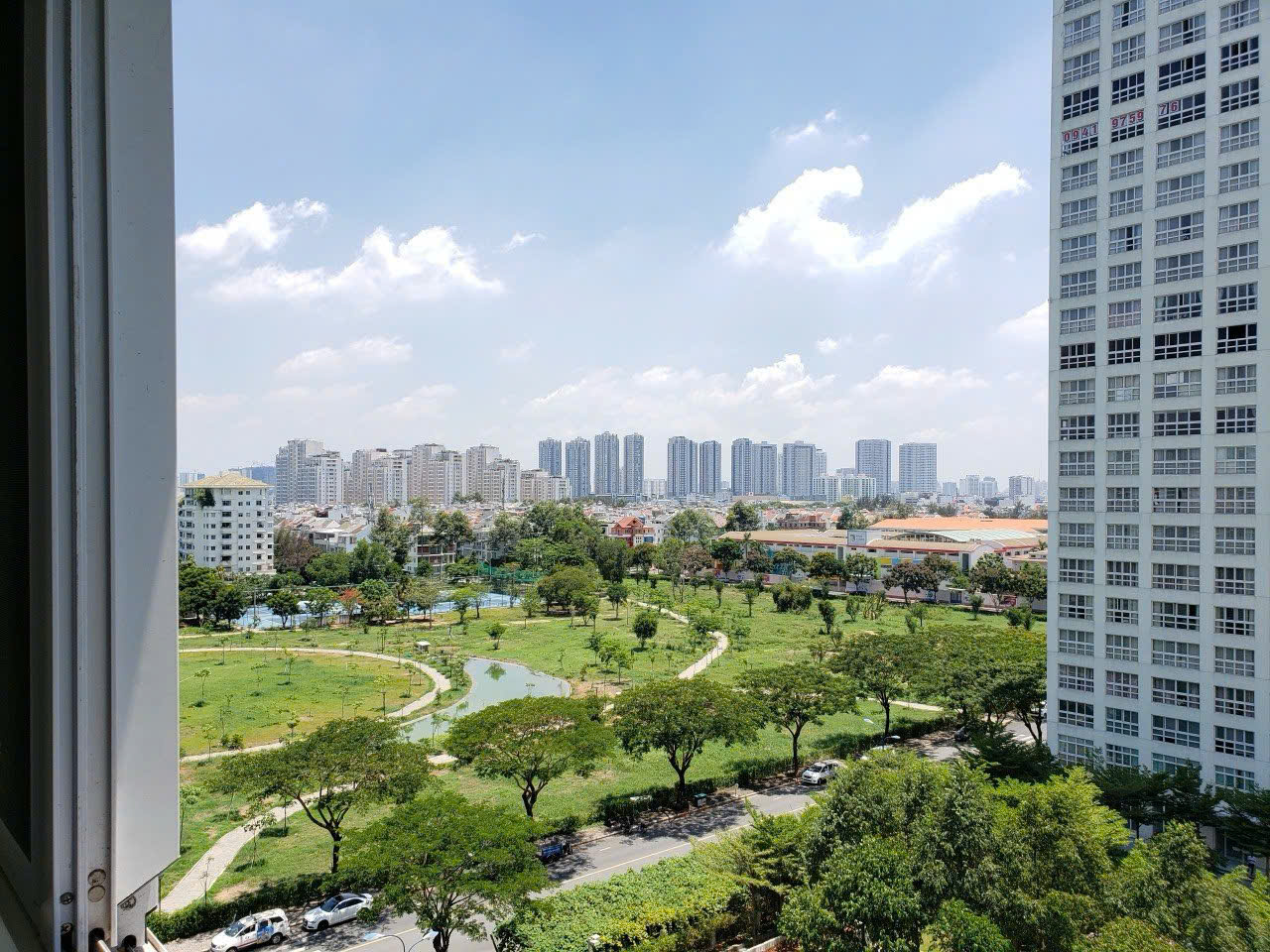 Cần bán Happy Valley Phú Mỹ Hưng Q7, 3PN, 2WC, nội thất đầy đủ, đẹp, đang cho thuê ổn định lâu dài, Cần bán giá tốt nhất chỉ có 8,9tỷ. Chi tiết LH: hotline Thanh Mỹ - 8549