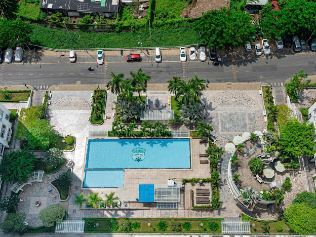 Bán nhanh penthouse Hoàng Anh Gold House, Nguyễn Hữu Thọ, Nhà Bè, 526m2, đang làm CHDV 12PN, 5WC. Giá chỉ 11 tỷ. LH: Tú Anh - 8787