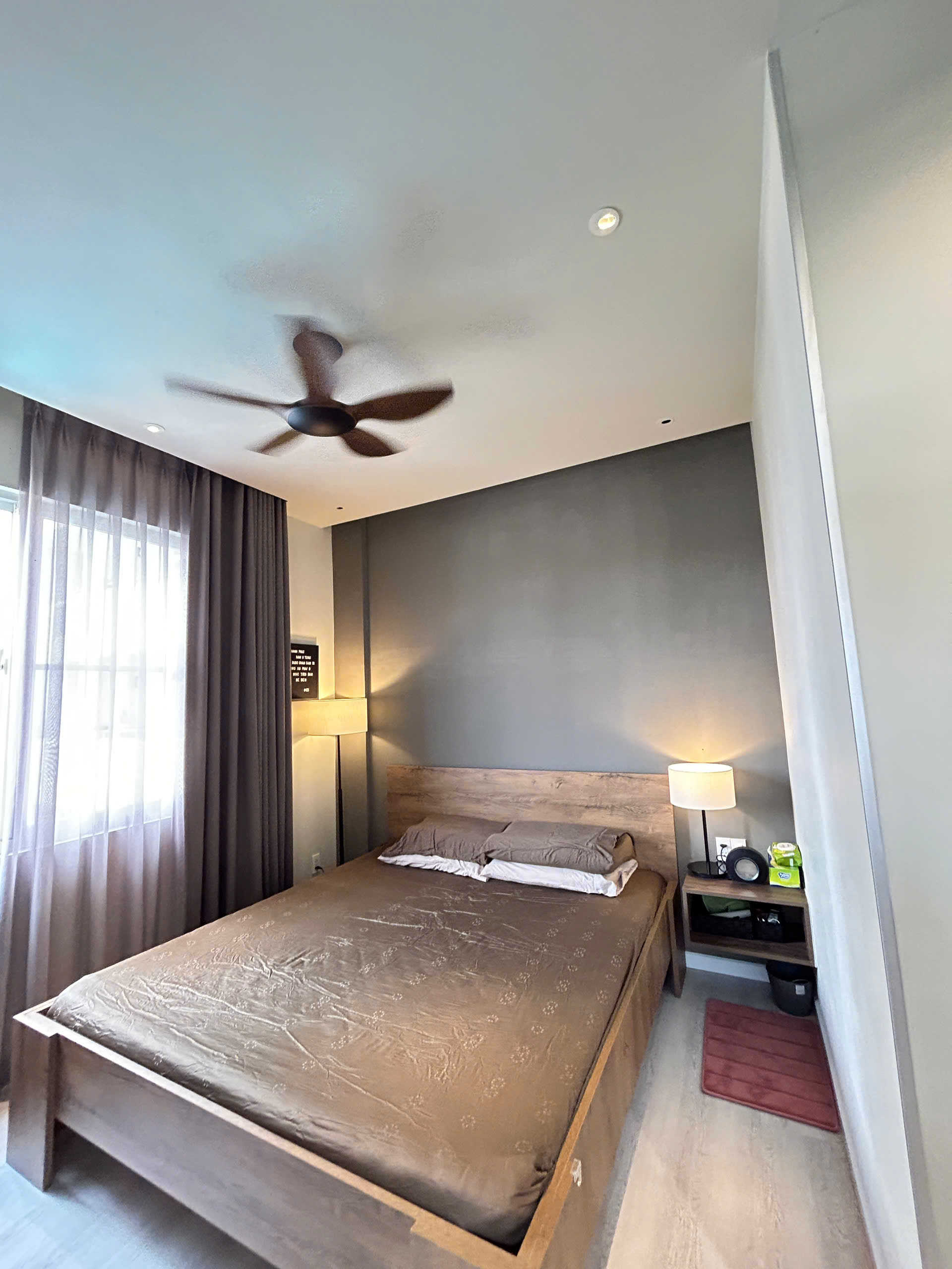Bán căn hộ Mỹ Phúc, phú mỹ hưng, quận 7. Diện tích: 106m, 3 phòng ngủ, nội thất đầy đủ, đang cho thuê dài hạn. View đẹp, Sổ hồng, giá bán nhanh: 8,5 tỷ. Qúy khách xem nhà liên hệ: hotline Ngọc Thư - 8899