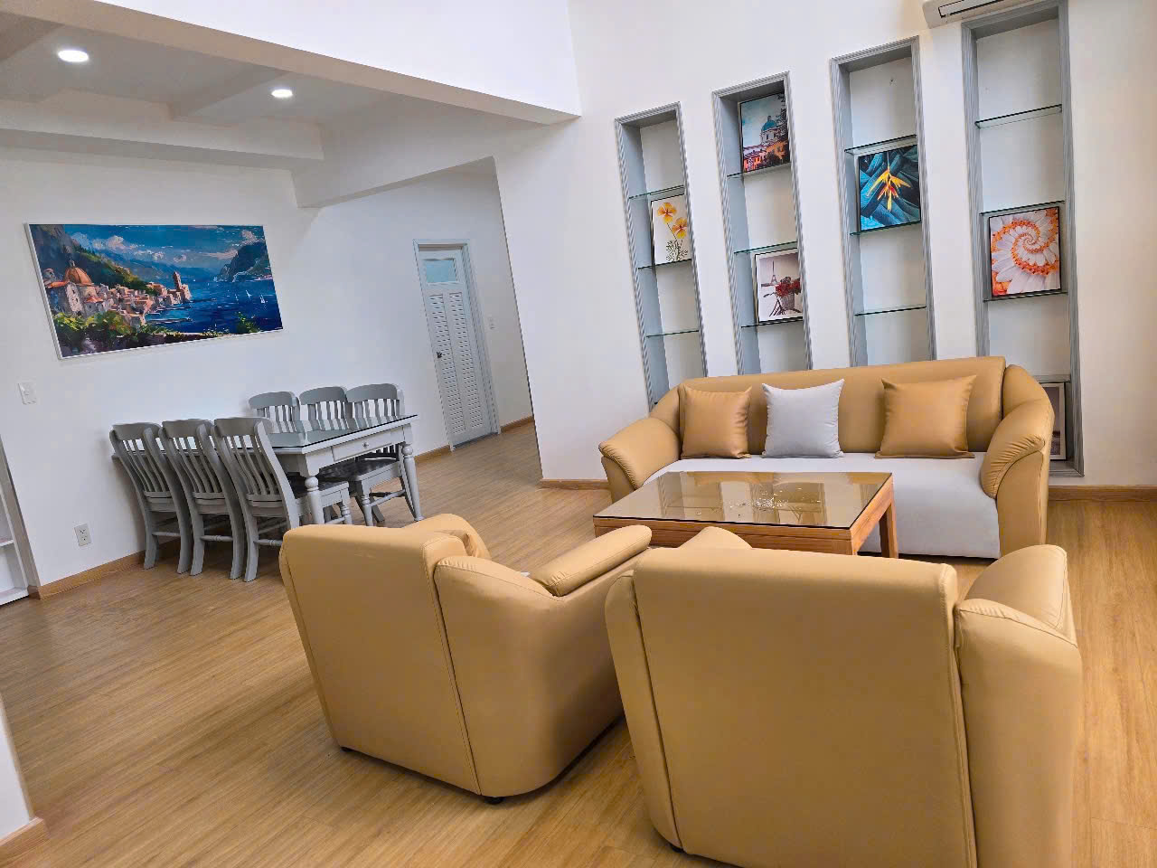 Cho thuê Penthouse Sky3, Phú Mỹ Hưng, 350m2, 2 sân rộng, 4PN, 3WC. Nhà mới, Nội thất nhập khẩu cao cấp. Liên hệ: hotline (Đình Hải) - 8942