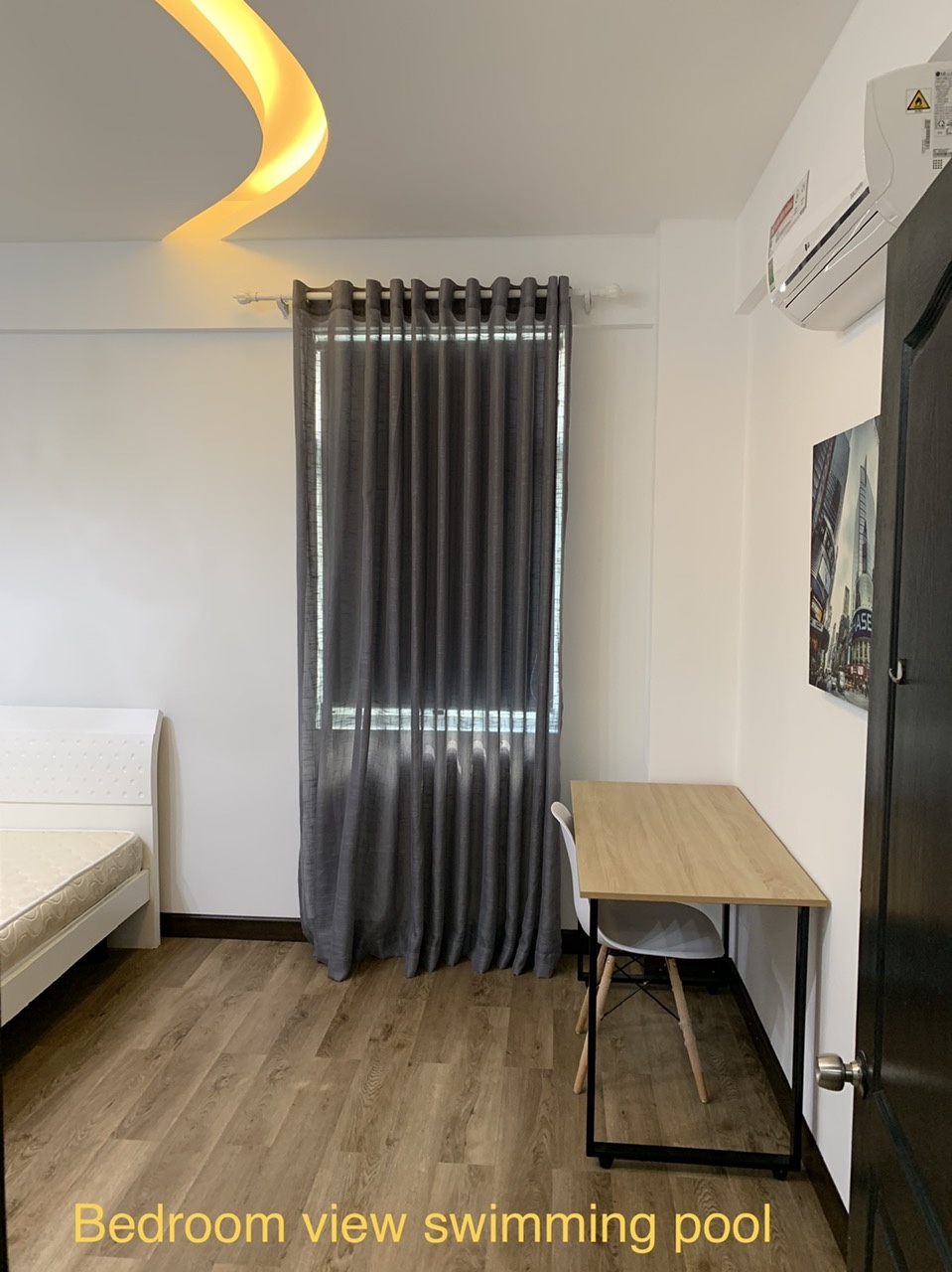 Cho thuê căn hộ Cảnh Viên , phú mỹ hưng, quận 7. Diện tích: 119m, 3 phòng ngủ, 2wc. Nội thất đầy đủ, nhà mới sơn sửa. Gía chỉ 30 triệu/ tháng. Anh chị xem nhà liên hệ: hotline Ngọc Thư - 9006