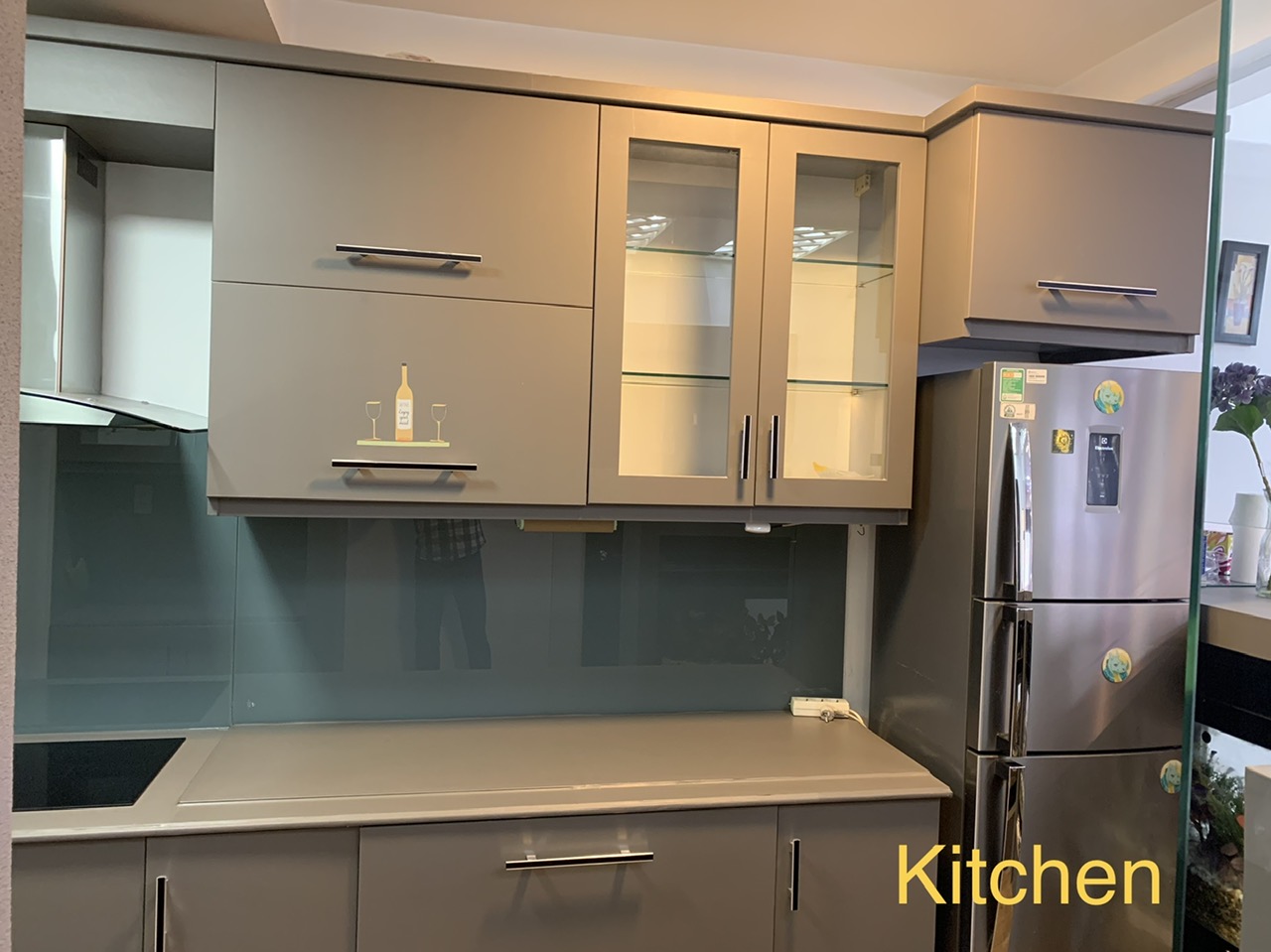 Cho thuê căn hộ Cảnh Viên , phú mỹ hưng, quận 7. Diện tích: 119m, 3 phòng ngủ, 2wc. Nội thất đầy đủ, nhà mới sơn sửa. Gía chỉ 30 triệu/ tháng. Anh chị xem nhà liên hệ: hotline Ngọc Thư - 9002