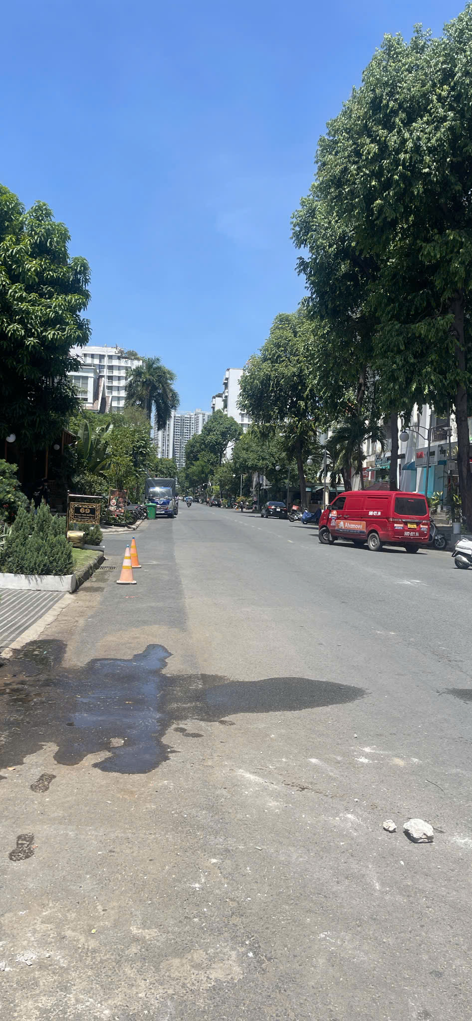 Bán căn góc 2TM Phạm Thái Bường, PMH, Q.7, DT: 11,5x18,5m, DTSD: 831m2, Hầm 1T4L, giá chỉ 135 tỷ TL. LH: Tú Anh - 9011