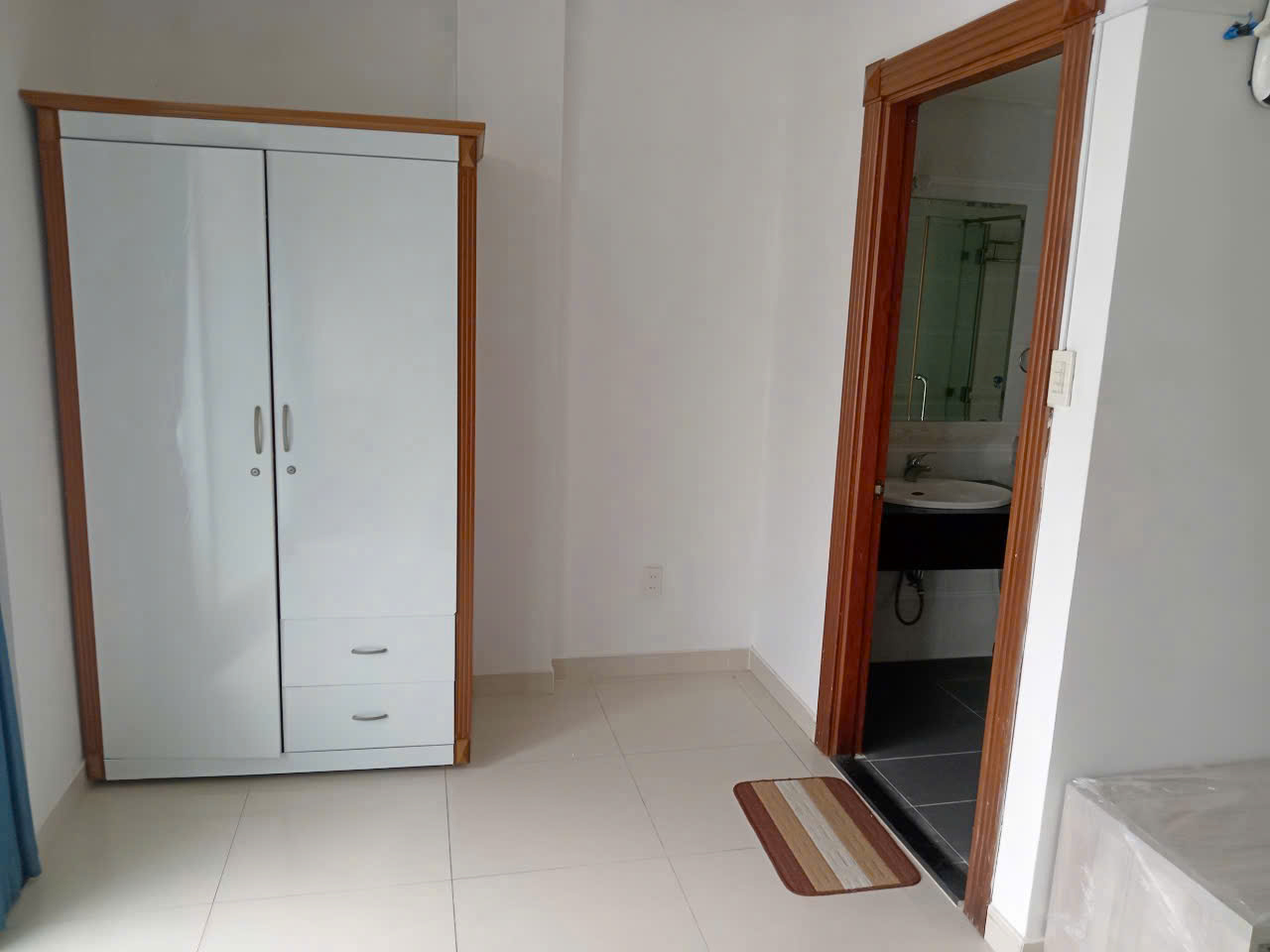 Cho thuê nhà phố Phú Mỹ Hưng,đường Lê Văn Thêm Q7,6PN,6WC,111m2 giá 62 triệu, KD nhiều nghành nghề - 9735