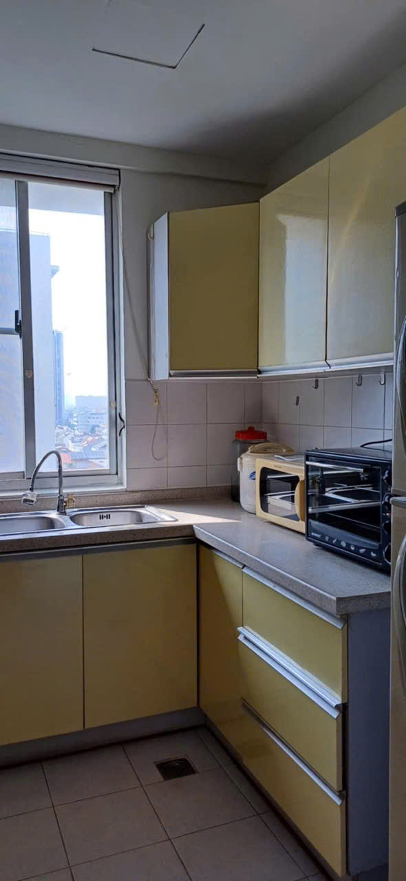 Bán căn hộ Mỹ Khánh 4B, trục đường Nguyễn Đức Cảnh, pmh. Diện tích: 114m, 3 phòng ngủ, 2wc. View hồ bơi, nội thất cơ bản, sổ hông. Gía chỉ: 7 tỷ 990. Qúy khách xem nhà liên hê: hotline Ngọc Thư - 9139