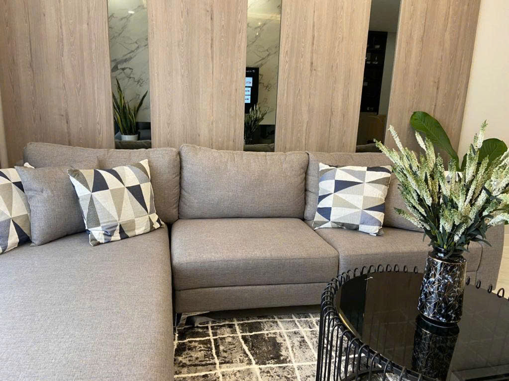 Cho thuê căn hộ Midtown, phú mỹ hưng, quận 7. 135M, 3 phòng ngủ, 3wc. Nội thất cao cấp, view sông. Ô xe tầng hầm, giá chỉ: 45tr/ tháng. Anh chị xem nhà liên hệ: hotline Ngọc Thư - 9530