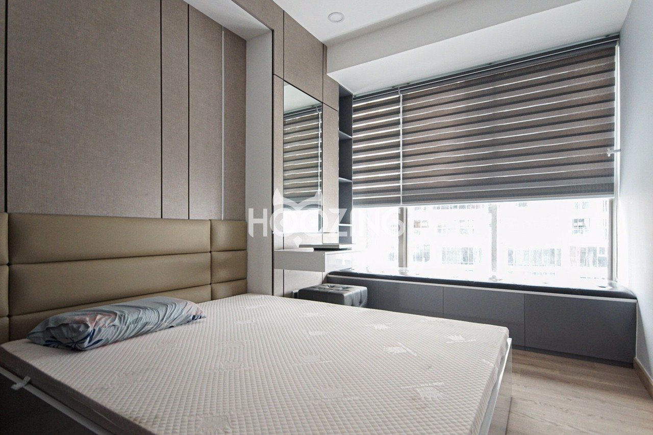 Cho thuê căn hộ cao cấp Midtown, phú mỹ hưng, quận 7. Diện tích: 90m, 2 phòng ngủ, nội thất cao cấp, giá chỉ 28 tr/ tháng, Có ô xe đậu miễn phí. Liên hệ: hotline Ngọc Thư - 9574