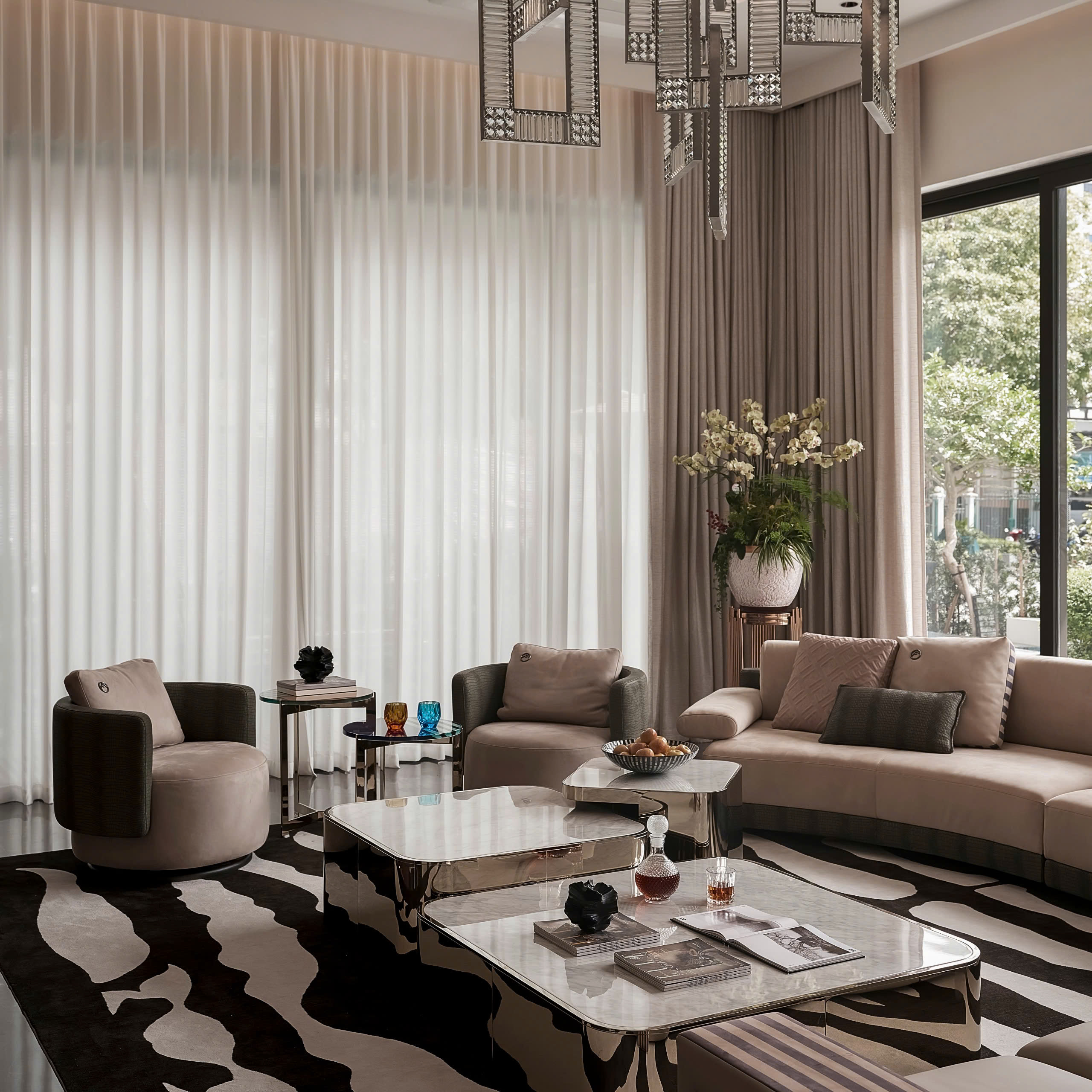 Bán Biệt Thự Đơn Lập  Khu Mỹ Phú 1_ Khu Nam Phú Mỹ Hưng  Quận 7. Diện Tích Đất: 401.5m2. Xây Hầm + Trệt + Lầu. Nhà Thiết Kế Mới - Đẹp. Quý Anh Chị Xem Nhà Thực Tế Liên Hệ Em Thành Luân. Xin Cảm Ơn - 9775