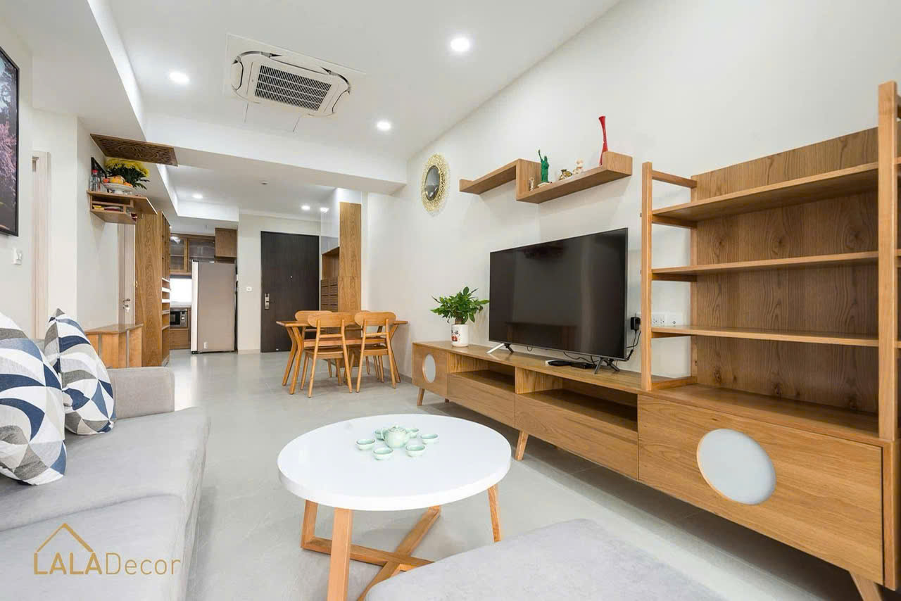 Bán căn hộ Hưng Phúc Premier , phú mỹ hưng, quận 7. Diện tích: 79m, 2 phòng ngủ, 2wc. Căn hộ 2 view thoáng mát. Nội thất cao cấp, giá chỉ: 7.8 tỷ . Anh chị xem nhà liên hê: hotline Ngọc Thư - 9863