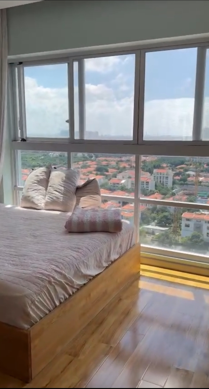 Bán căn hộ chung cư Phú Mỹ Hưng khu Happy Valley,giá siêu hời 11,5 tỷ,DT135m2,3PN,2WC,ô xe,view đẹp.VLLH: HOÀNG CƯỜNG