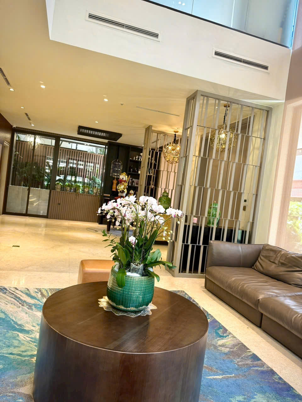 Bán Biệt Thự Phú Gia Khu COMPOUND Phú Mỹ Hưng - Q7. Biệt Thự Decor 100% Mới - Cao Cấp - Hiện Đại - Nhà Đẹp Có Thiết Kế Hầm. An Ninh 24/7. Quý Anh Chị Quan Tâm Liên Hệ: Em Luân - 10040