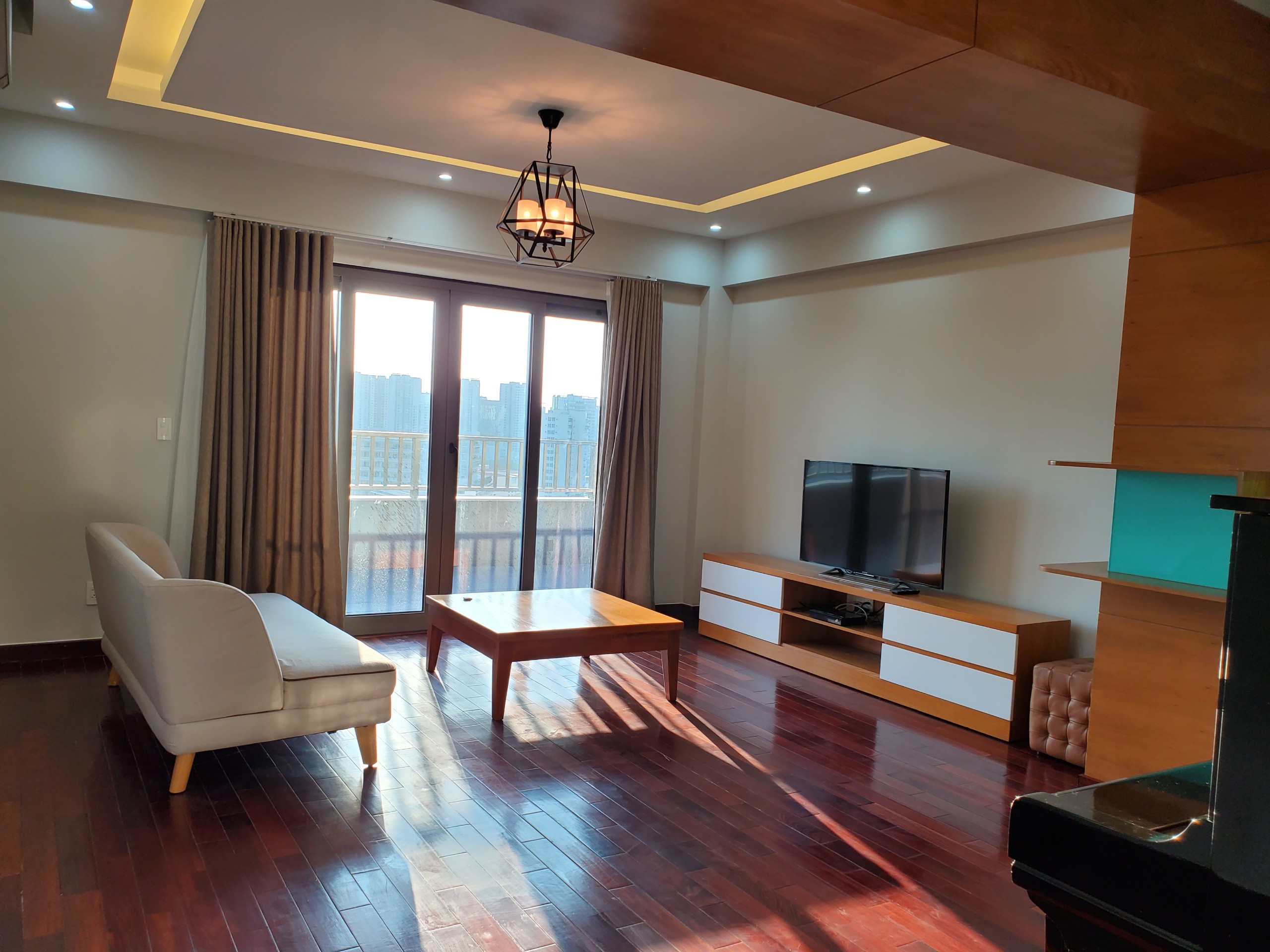 Cho thuê că hộ Happy Valley Phú Mỹ Hưng, 3PN giá tốt nhất chỉ có 21 triệu/ tháng. LH: hotline - 10520