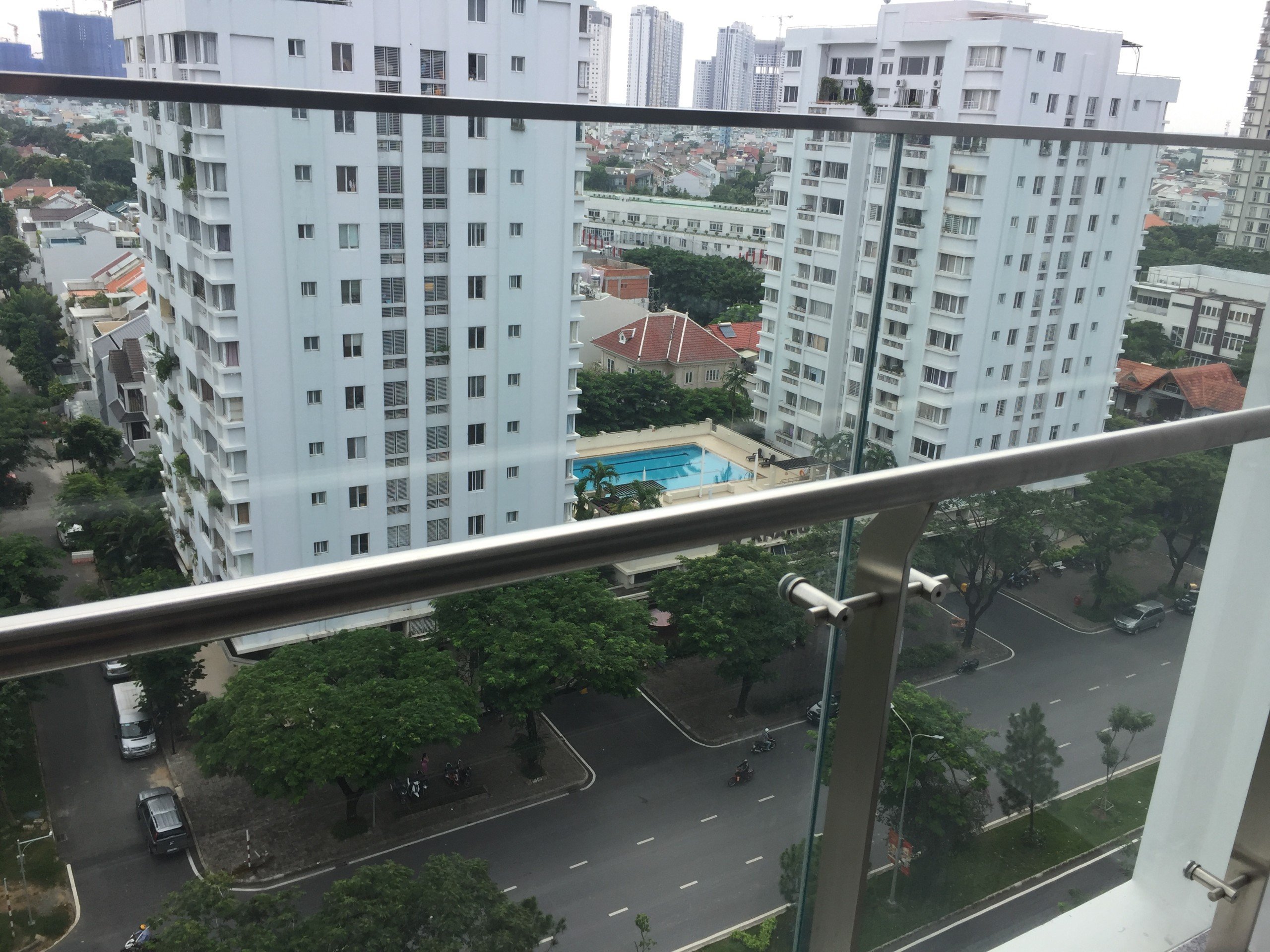 Cho thuê căn hộ Hưng Phúc, phú mỹ hưng. Diện tích: 78m, 2 phòng ngủ, 2wc. Nội thất đầy đủ, nhà trống ở ngay. Gía chỉ 20tr/ tháng. Qúy khách xem nhà liên hệ: hotline Ngọc Thư - 10744